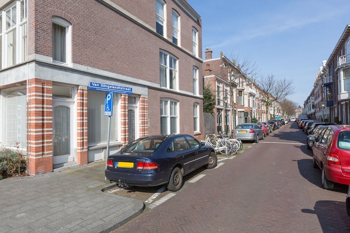 Bekijk foto 18 van Van Slingelandtstraat 179