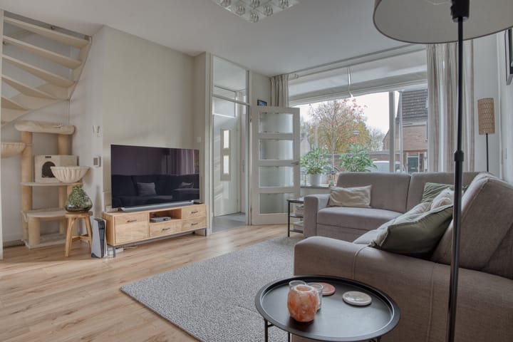 Photo 17 of Everstein 35