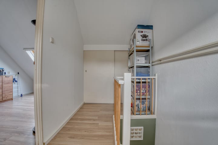 Photo 38 of Everstein 35