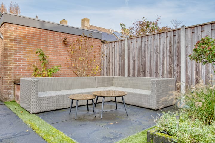 Photo 43 of Everstein 35