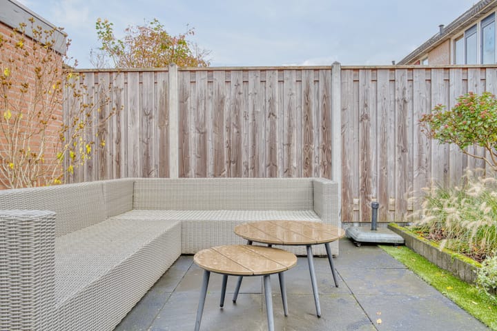 Photo 44 of Everstein 35