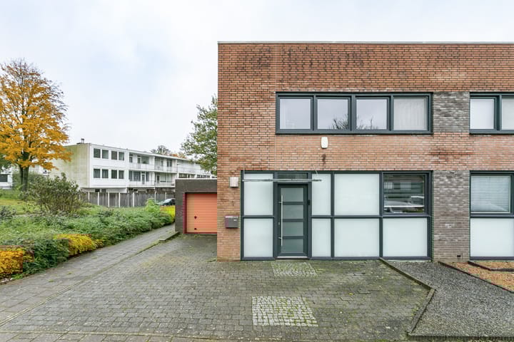 Foto 2 van Monacoplein 1