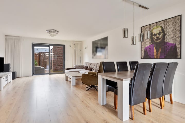 Foto 2 van John Bardeenstraat 10