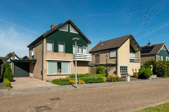 Foto 47 van van 't Hoffstraat 14