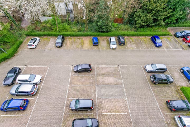 Foto 29 van Burg. van Grunsvenplein 121