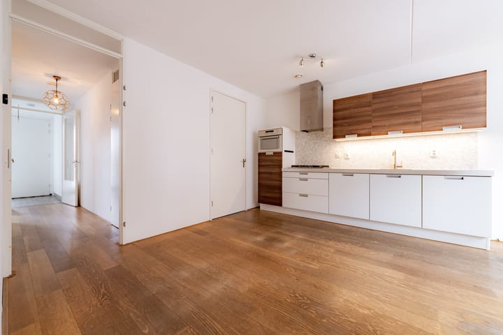 Photo 6 of Ten Katestraat 77