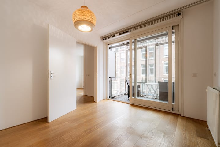 Photo 9 of Ten Katestraat 77