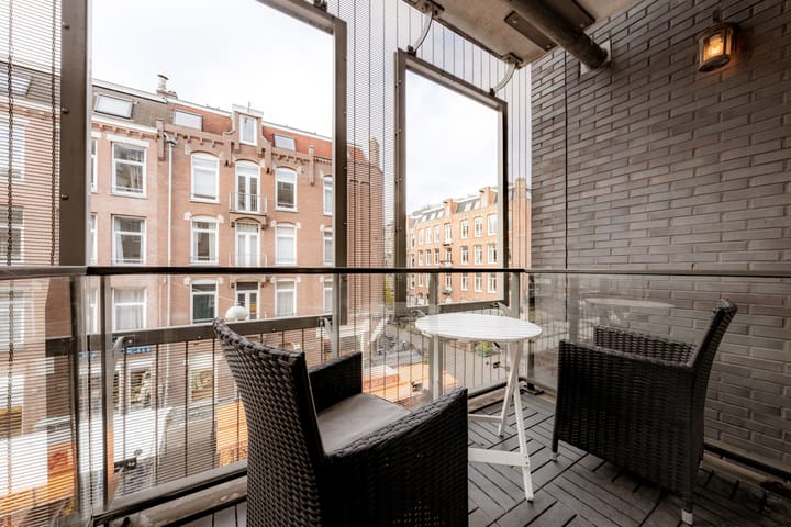 Photo 12 of Ten Katestraat 77