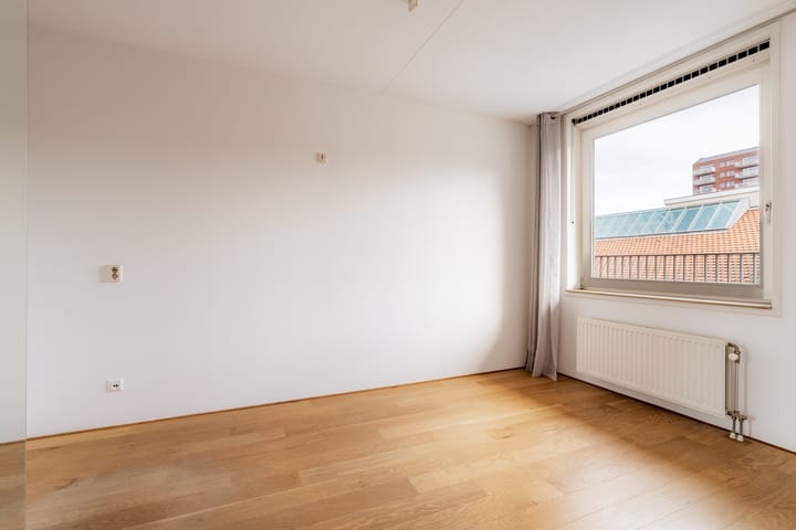 Photo 15 of Ten Katestraat 77