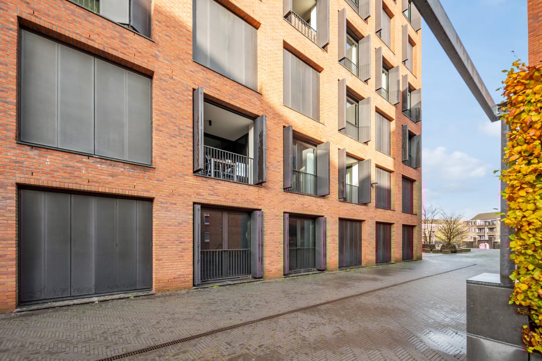 Foto 32 van Boschcour 2-A