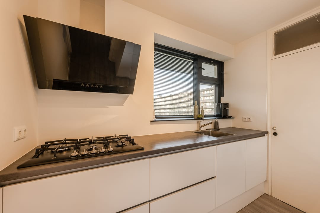 Foto 11 van Aert van Neslaan 327