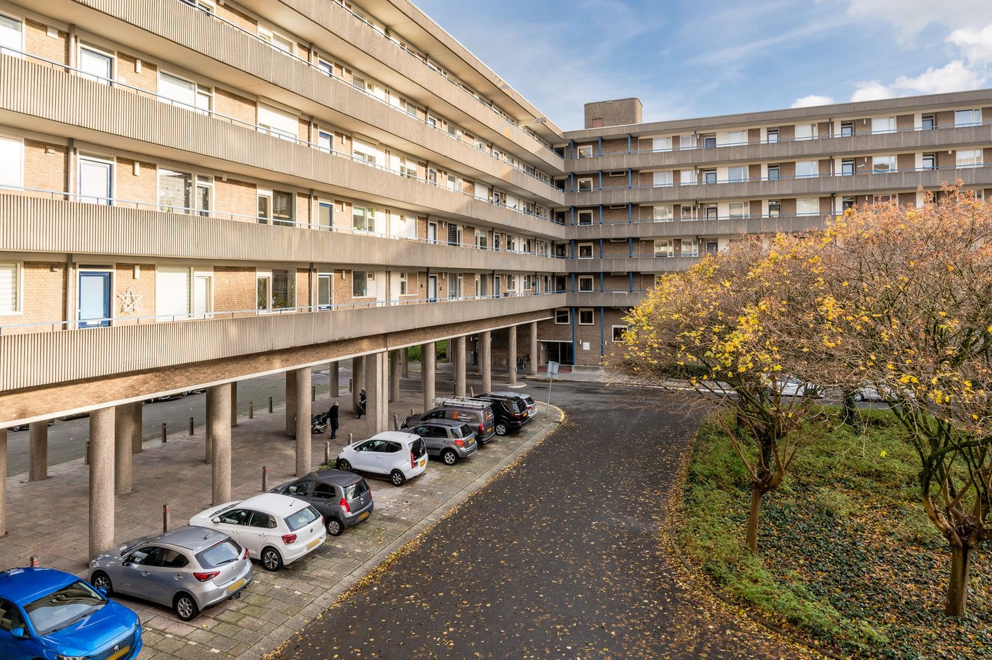 Foto 34 van Aert van Neslaan 327