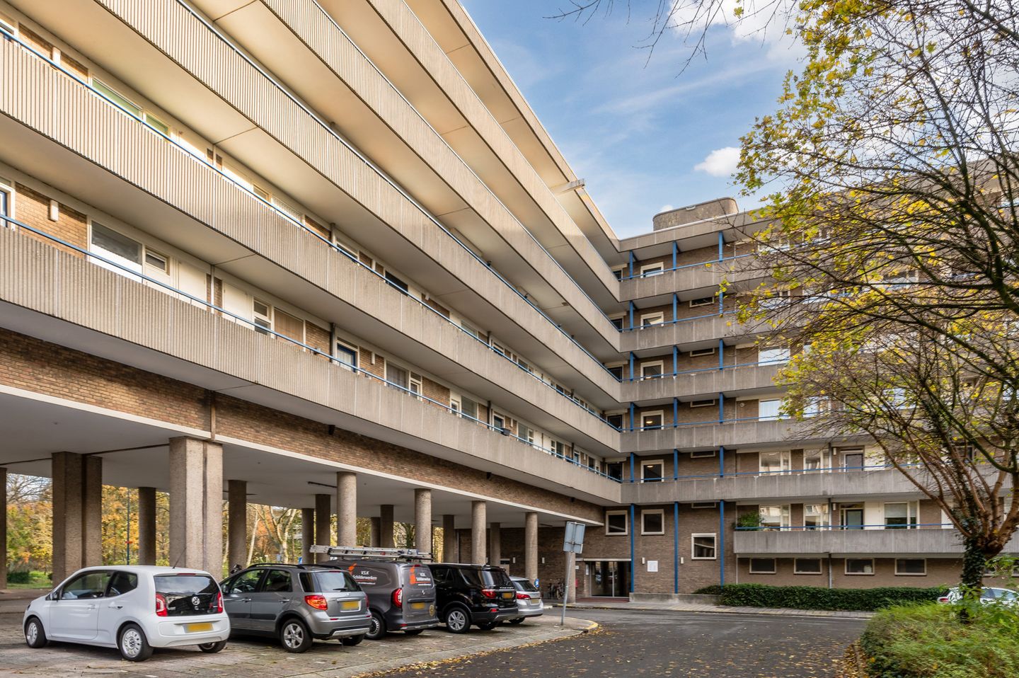 Foto 35 van Aert van Neslaan 327