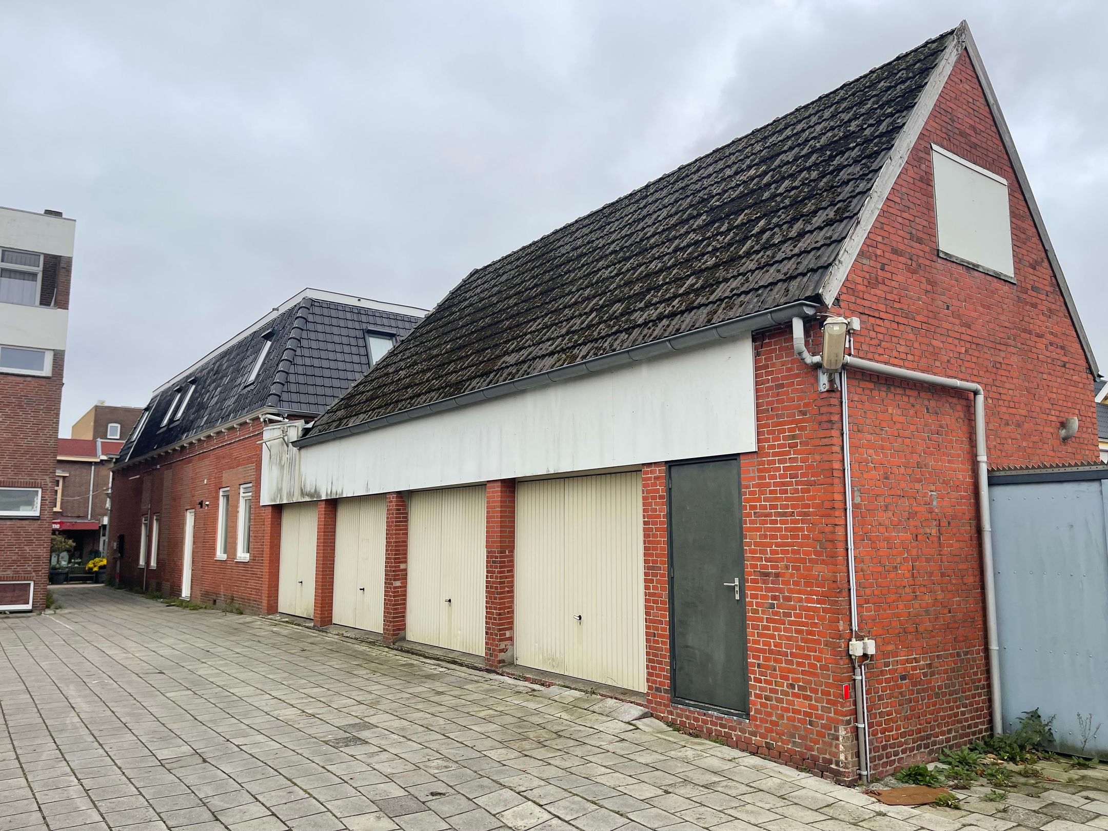 Landstraat, Delfzijl, 9934BL, Groningen, Nederland