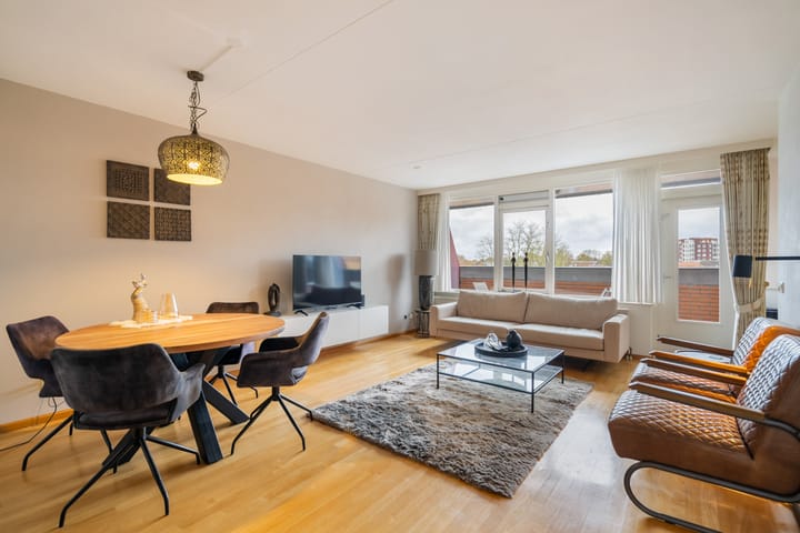 Foto 2 van Van Berlostraat 37