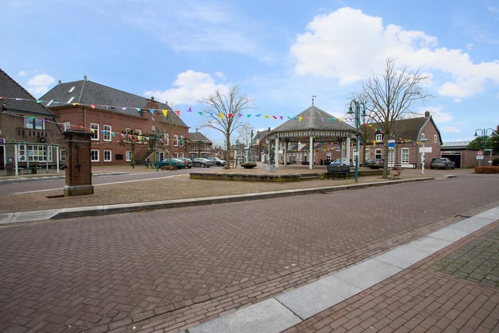 View photo 33 of Martien Coppensstraat 20