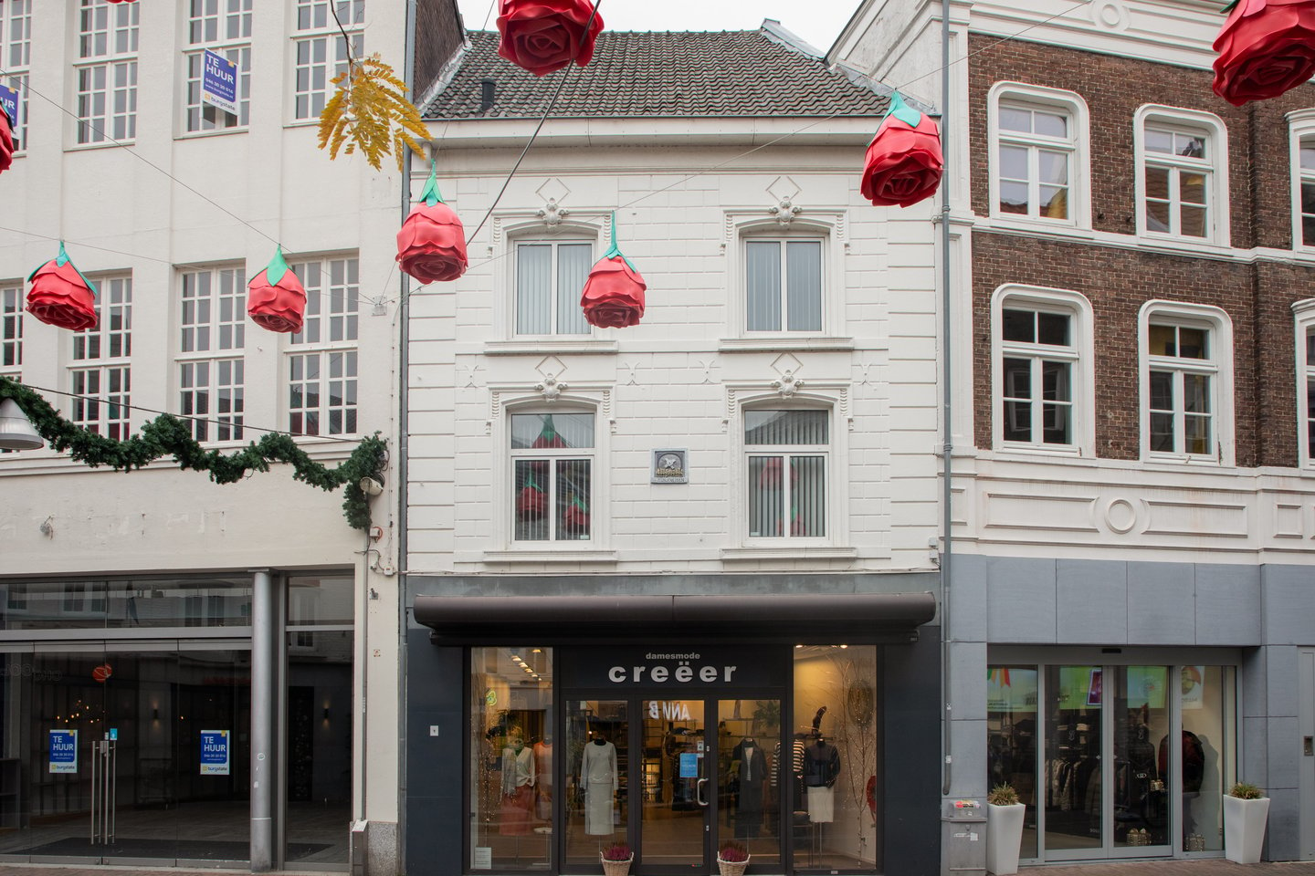 View photo 1 of Limbrichterstraat 21