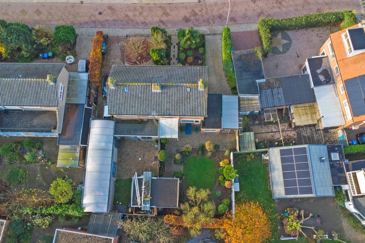 Foto 31 van Esdoornstraat 6