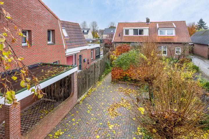 Photo 6 of Hoofdstraat 243