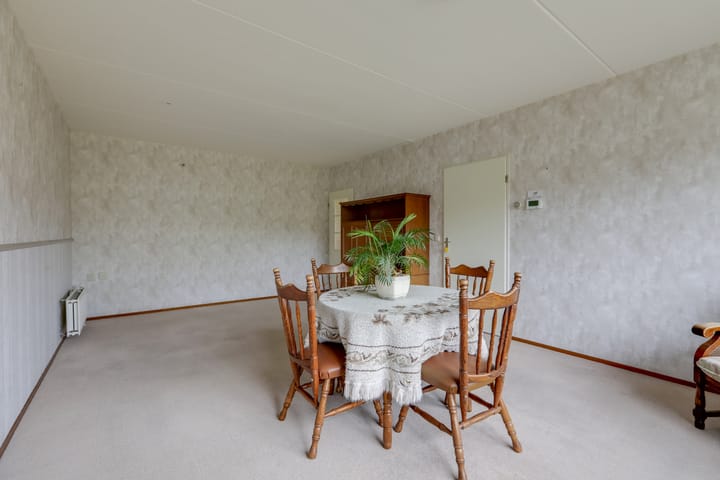 Foto 13 van Emmerikseweg 9