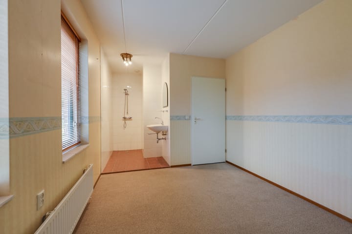 Foto 21 van Emmerikseweg 9