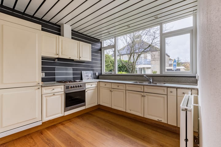 Foto 13 van Bernard Zweersstraat 25