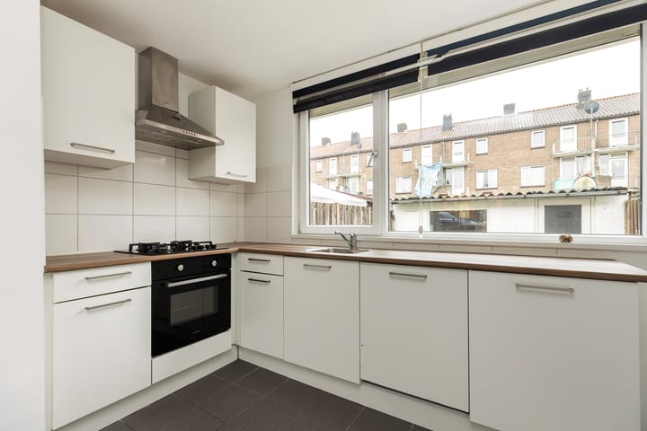 Foto 8 van Vincent van Goghstraat 88