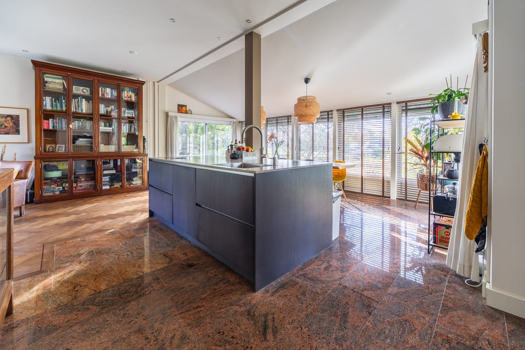 Foto 13 van Bernhardlaan 57