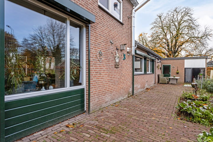 View photo 46 of Grotestraat 12