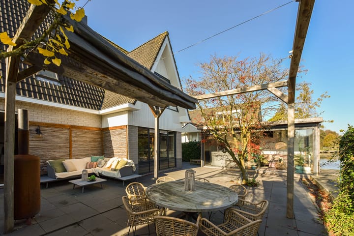 Photo 32 of Pieter Joostenlaan 14