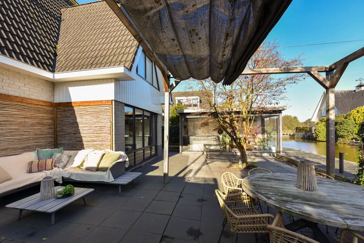 Photo 33 of Pieter Joostenlaan 14