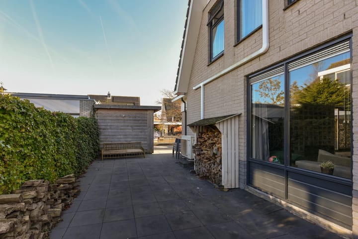 Photo 39 of Pieter Joostenlaan 14