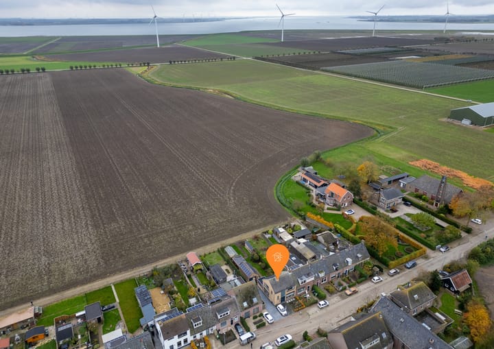 Photo 2 of Langeweg 35