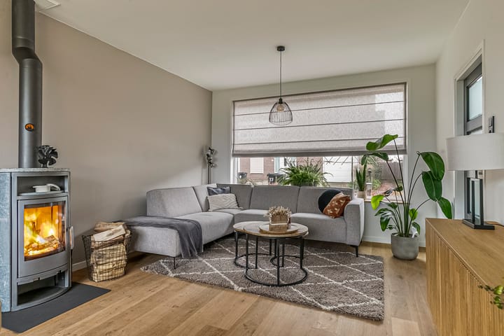 Photo 7 of Langeweg 35