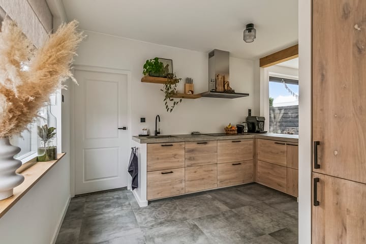 Photo 14 of Langeweg 35