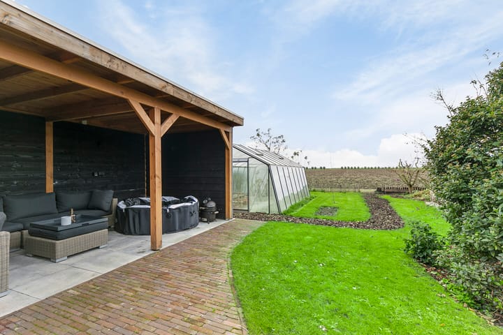 Photo 39 of Langeweg 35