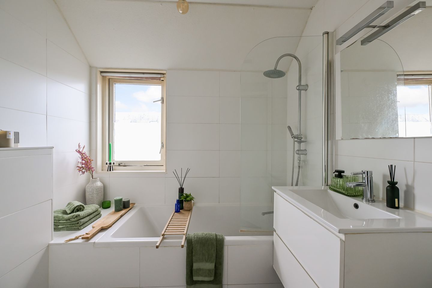 Foto 19 van Aletta Jacobsstraat 106