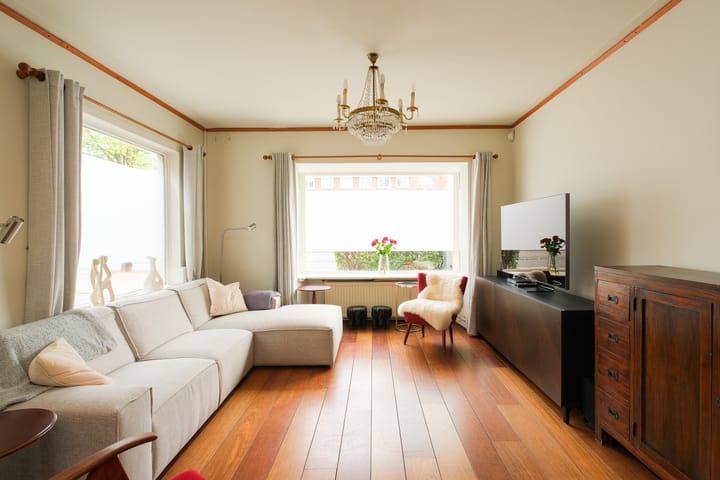 Foto 2 van Middenweg 84