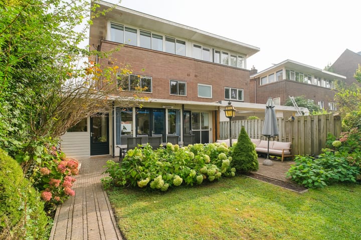 Photo 1 of Middenweg 84