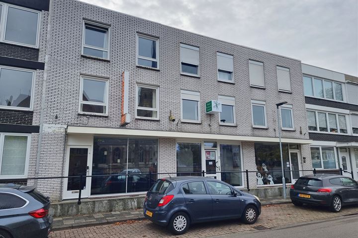 Bekijk foto 1 van Pastoor Scheepersstraat 12-C