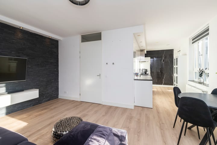 Foto 9 van Tieratesstraat 21