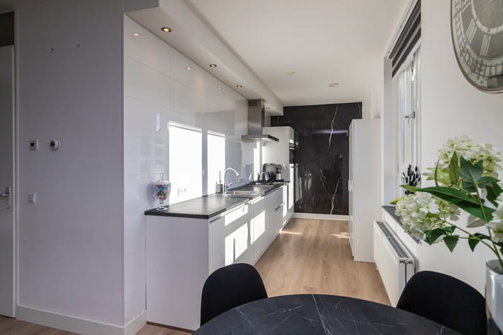 Foto 3 van Tieratesstraat 21