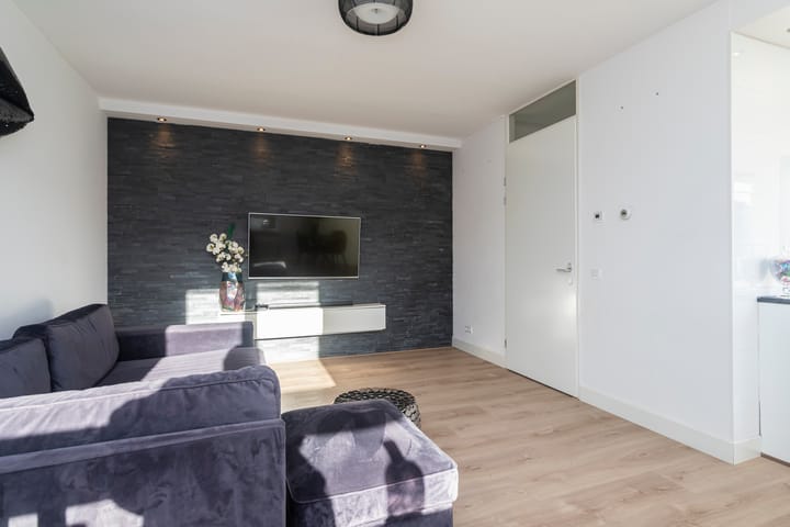 Foto 8 van Tieratesstraat 21