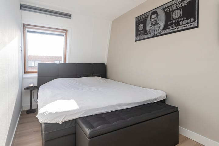 Foto 17 van Tieratesstraat 21