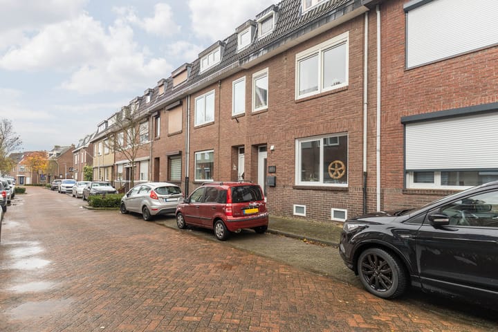 Foto 3 van Theresiastraat 46