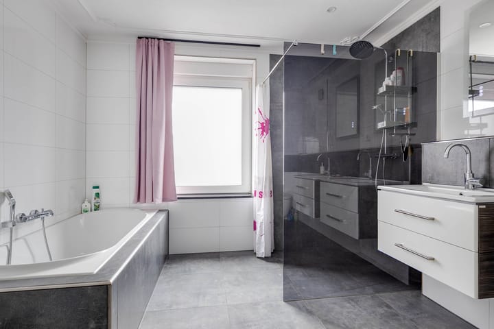 Foto 15 van Theresiastraat 46