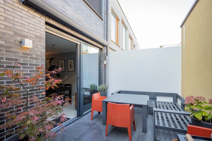 Foto 26 van Voltastraat 8