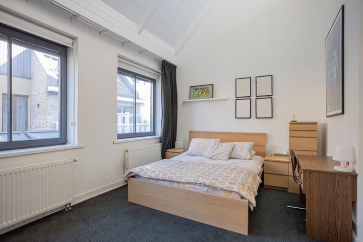 Foto 43 van Voltastraat 8