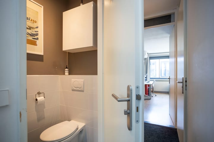 Foto 46 van Voltastraat 8