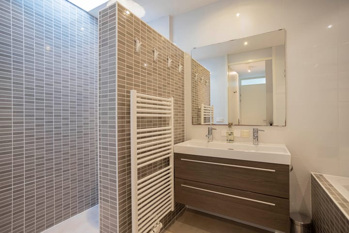 Foto 50 van Voltastraat 8